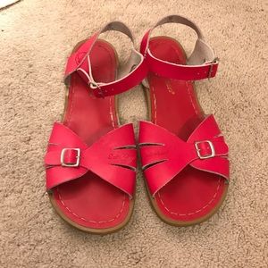 Women’s saltwater sandals